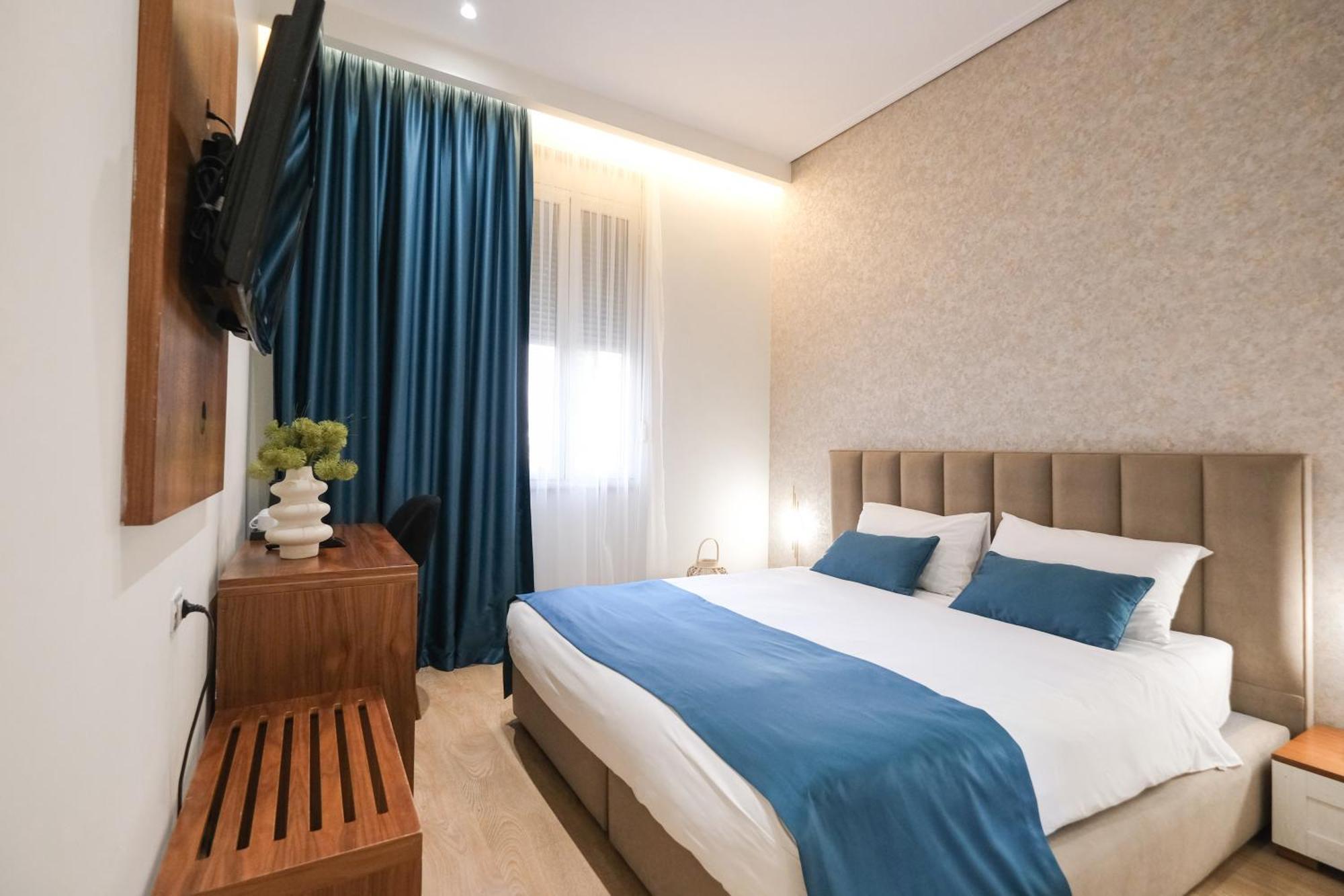 Golden City Hotel , تيرانا المظهر الخارجي الصورة